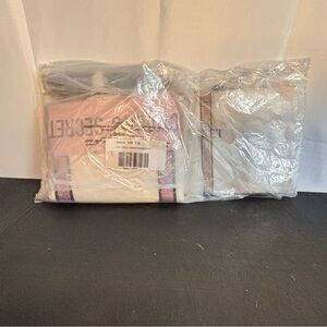 VICTORIA SECRETE TOTE AND WEEKENDER SET